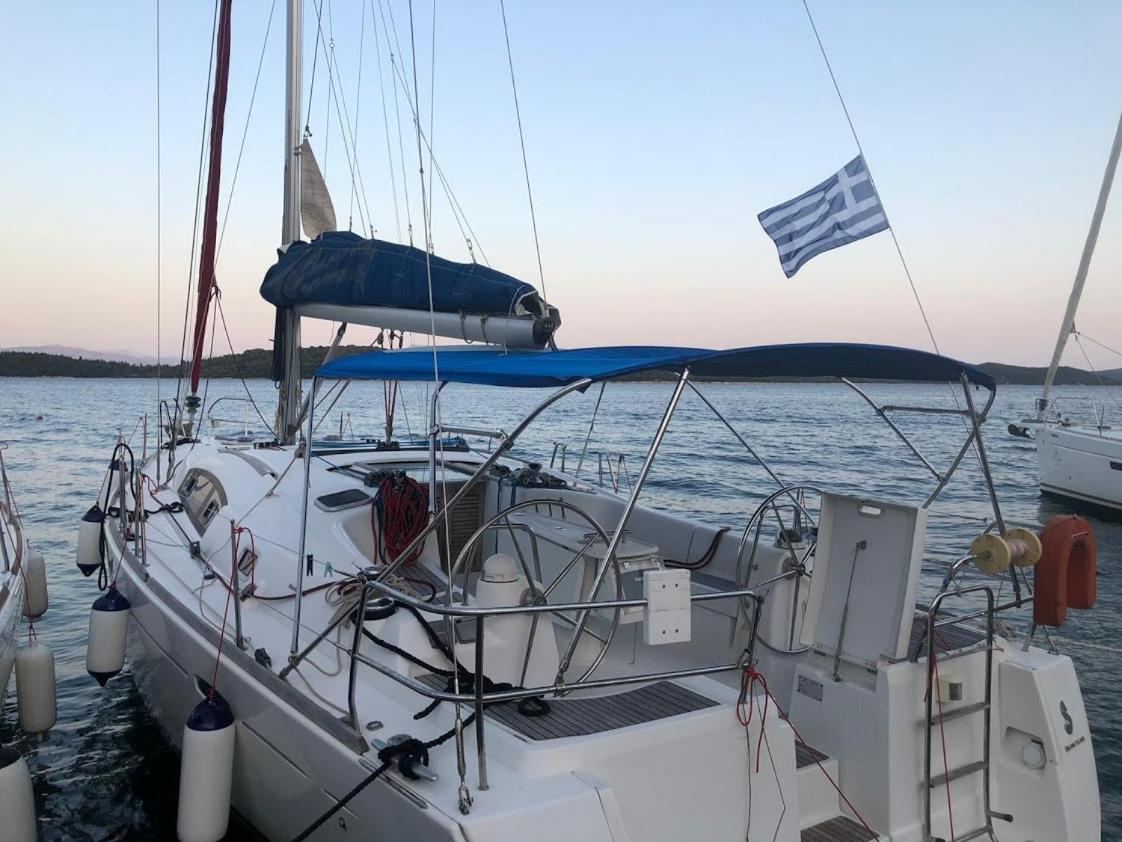 Old Harbor Corfu Yachts Appartement *